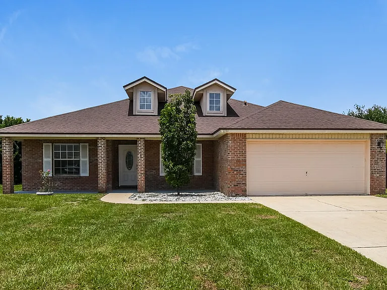 1111 Calla Glen Ln — Photo 1