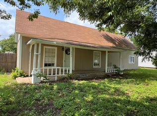 603 W Bloodworth St, Olney, TX 76374