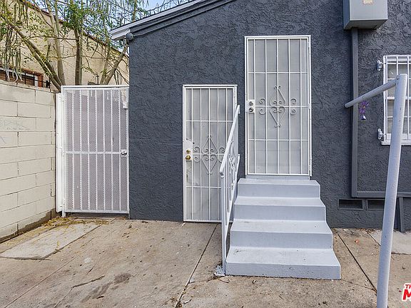 5th image of 2285 Earl Ave