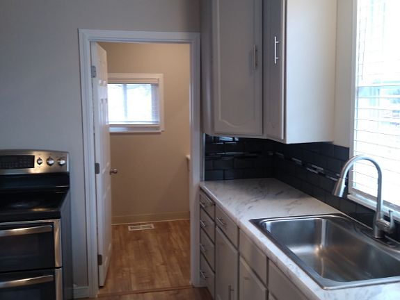 mini_246+Lois+St+B+Kitchen+2_11122025