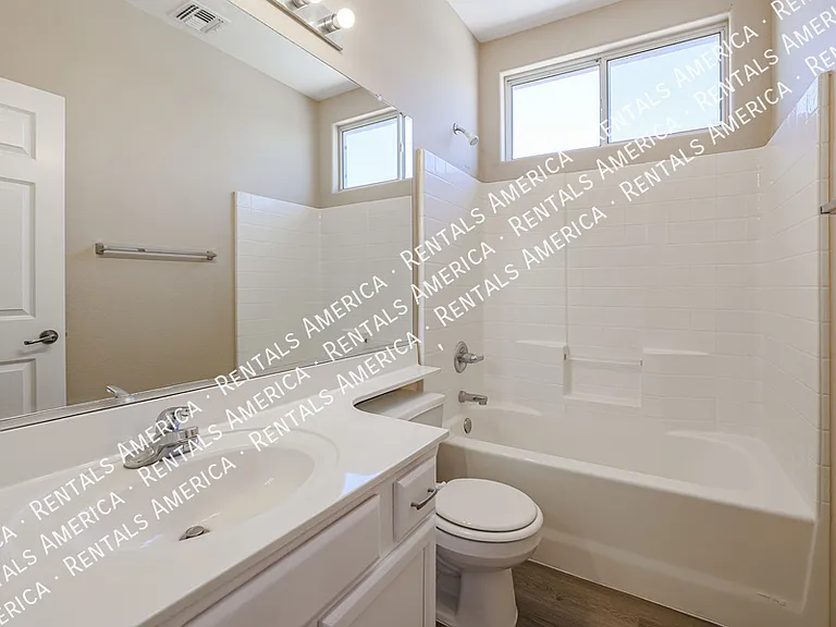 11925 W Jefferson St — Photo 30
