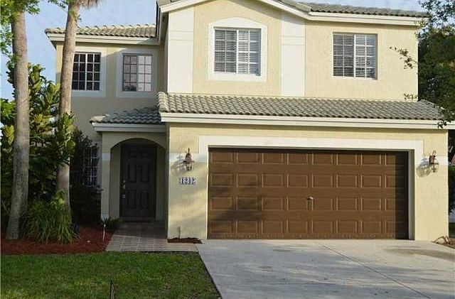 1st image of 1242 SW 46th Ave #1242