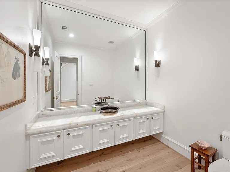 1235 Wynden Oaks Garden Dr — Photo 15