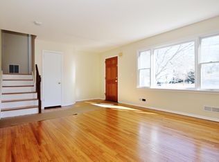 23 Amherst Rd, Riverside, CT 06878