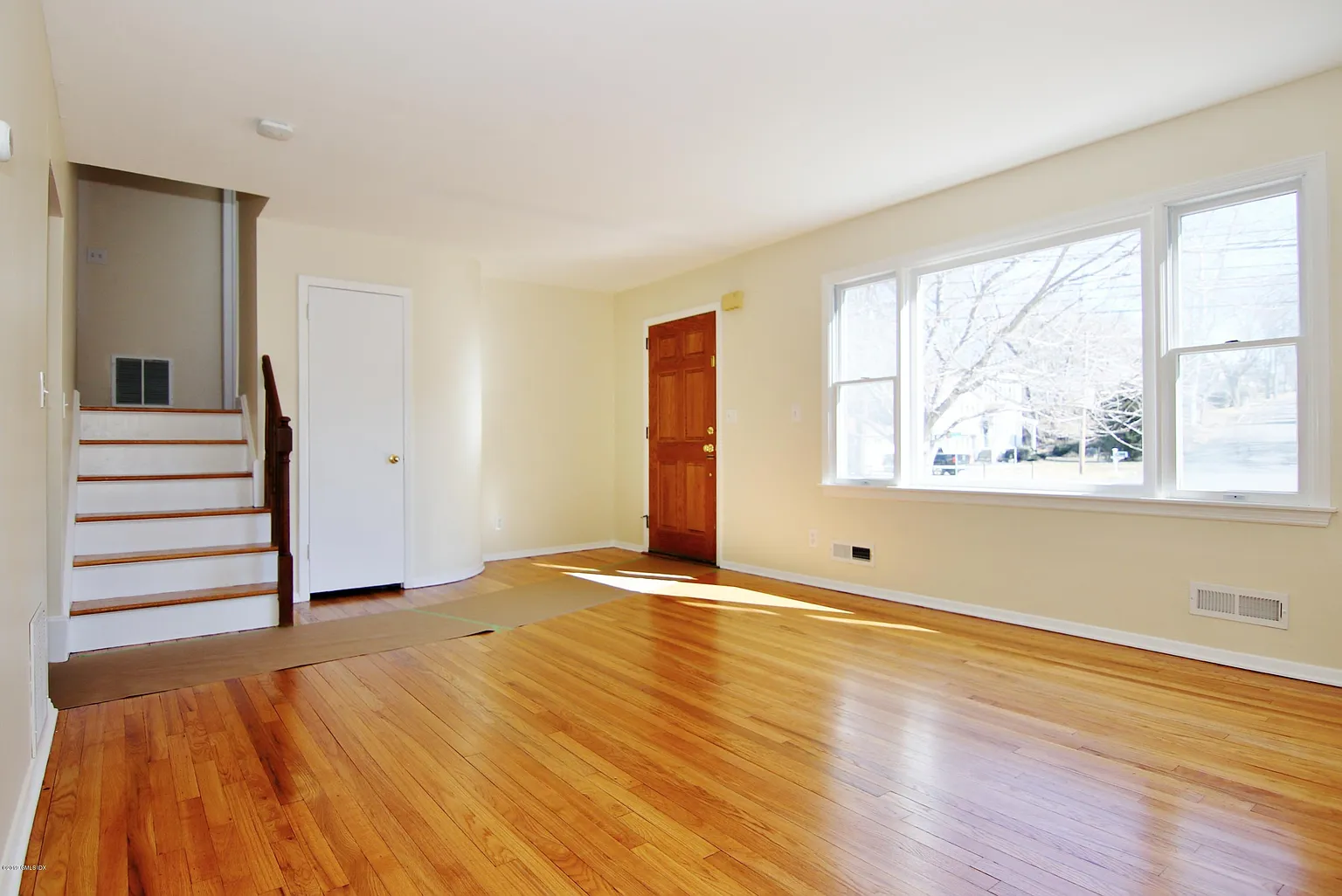 23 Amherst Rd photo 1