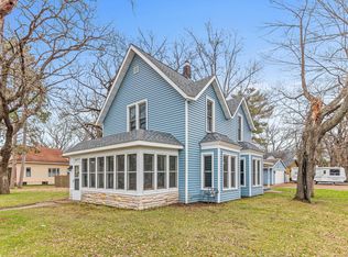 6477 Maple St, North Branch, MN 55056