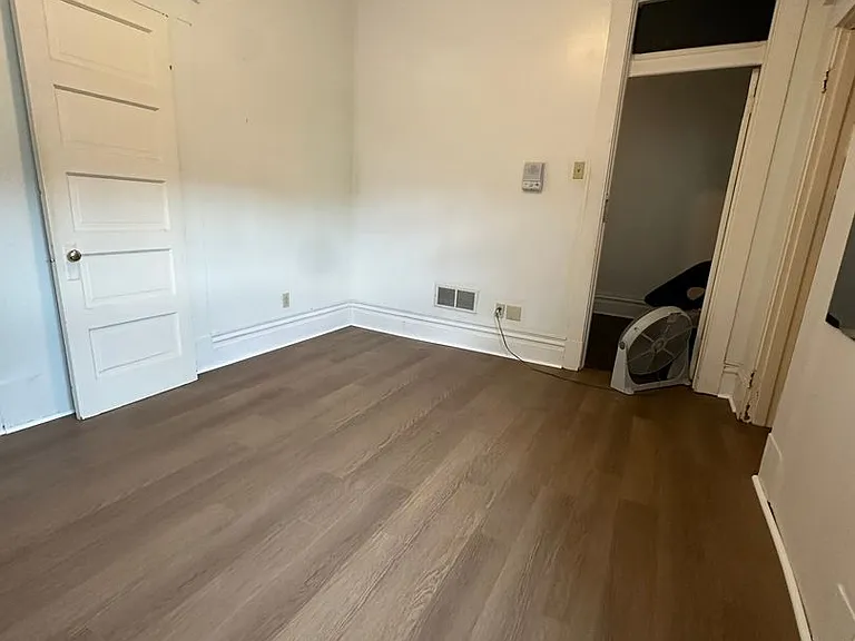 2331 E Carson St — Photo 7