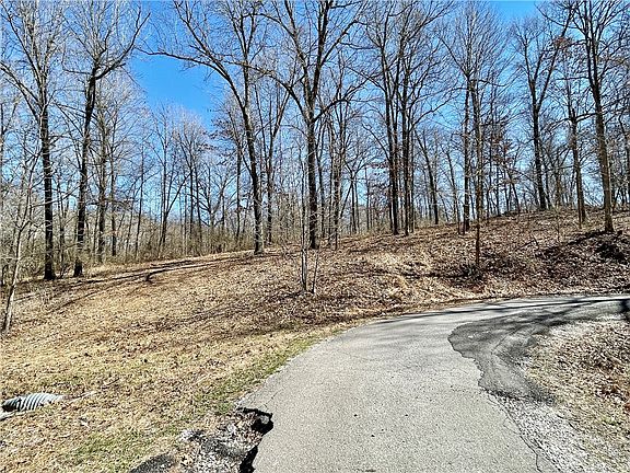 4th image of Jean Ln #30