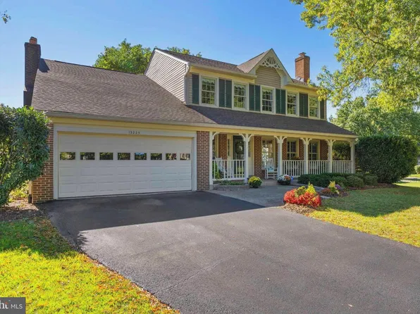 13225 Wrenn House Ln, Oak Hill, VA 20171