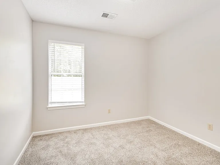 3030 Caitlynn Cir N — Photo 14