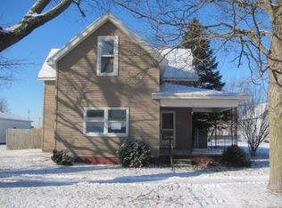 903 S Center St, Flora, IN 46929