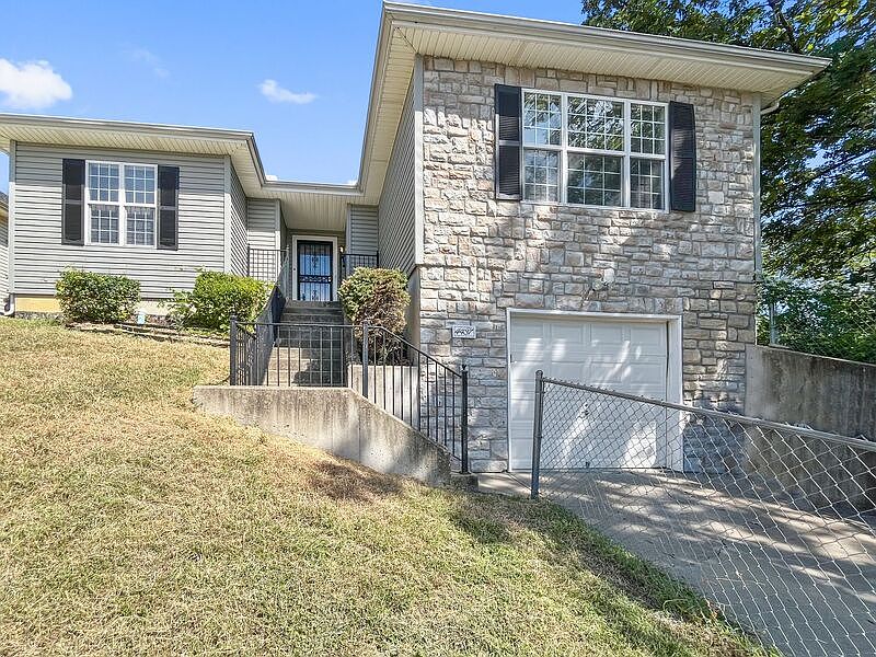 1st image of 4437 Woodland Ave