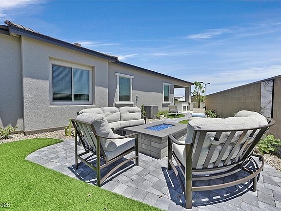 3rd image of 112 Springbough Ln