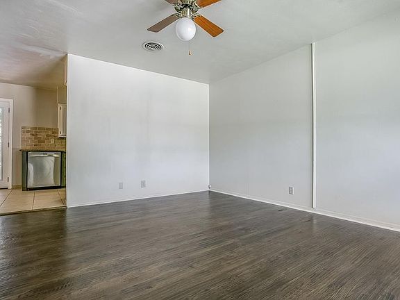 5th image of 1100 Sierra Dr