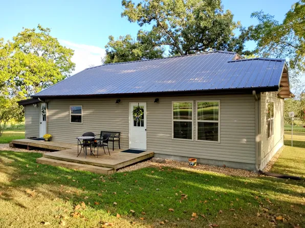 2604 State Route Z, Willow Springs, MO 65793