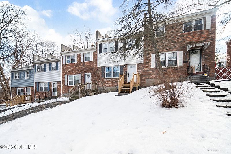 4th image of 104 Mount Hope Drive