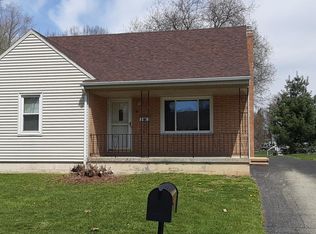 67 W Lewis St, Struthers, OH 44471