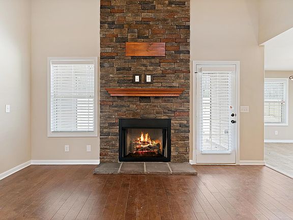 3rd image of 158 Rossview Pl Lot 158