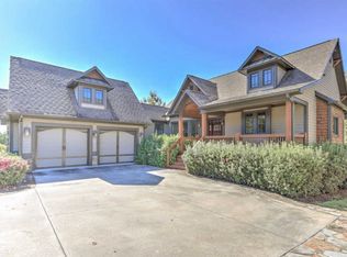 98 Cottage Ln, Toccoa, GA 30577