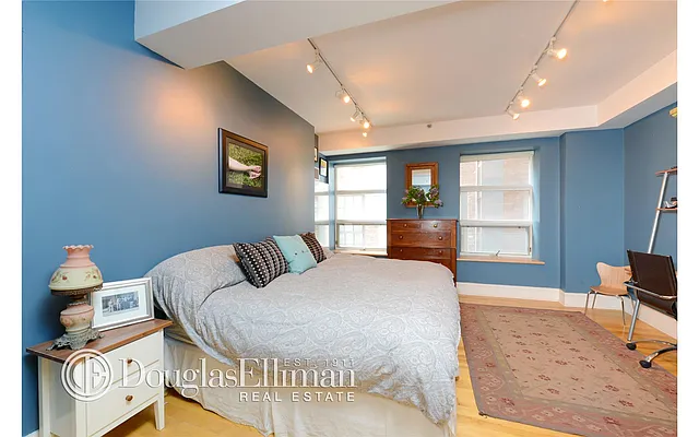 Sold by Douglas Elliman | media 7