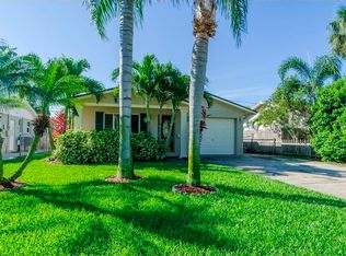 1872 New Hampshire Ave NE, Saint Petersburg, FL 33703