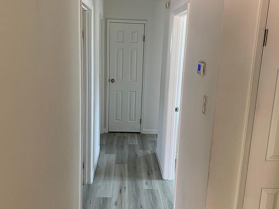 3rd image of 4565 Strawberry Park Dr