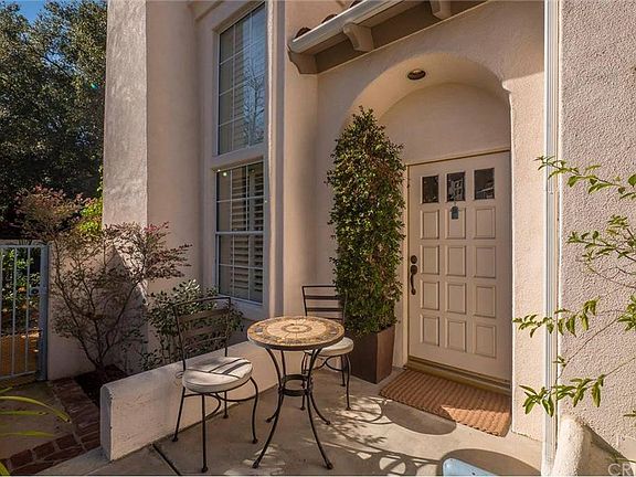 3rd image of 1080 Mountain Oak Pl