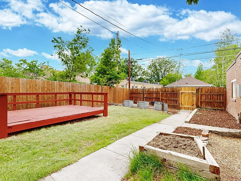 685 S Grant St — Photo 37