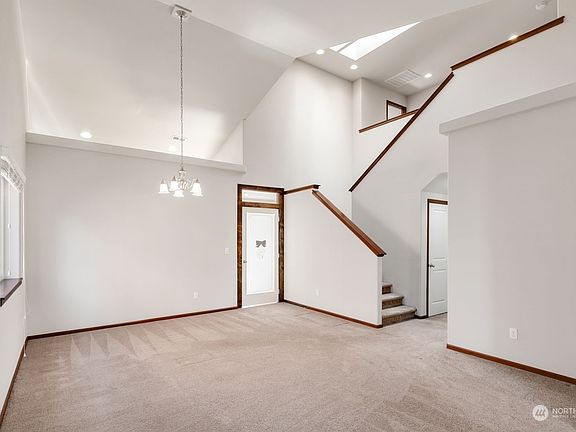 4th image of 11701 57th Avenue NE