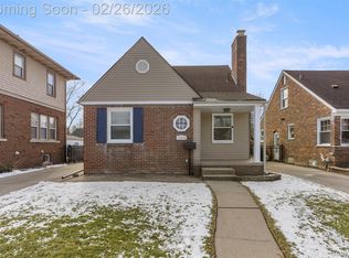 22929 Arlington St, Dearborn, MI 48128