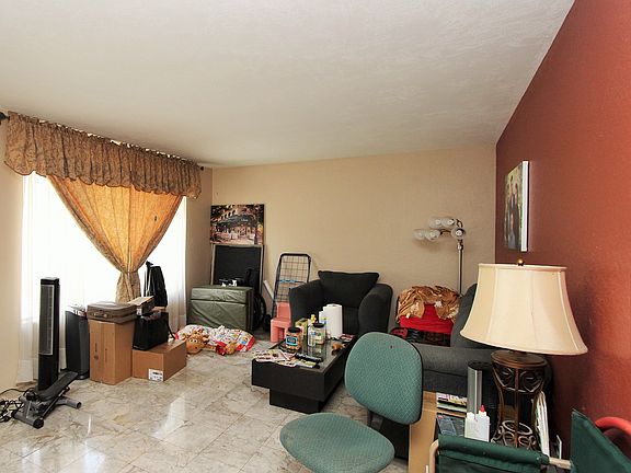 5th image of 8134 Kenova St