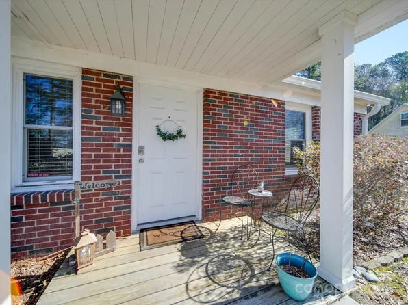 191 Giles Dr, Goose Creek, SC 29445