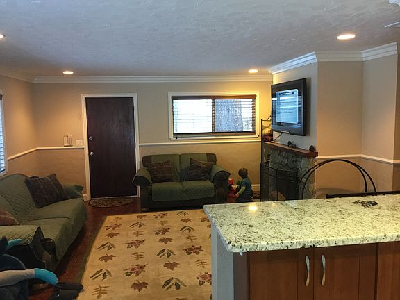 3rd image of 1209 Acoma Cir