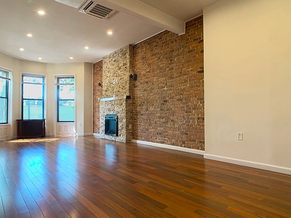 3rd image of 1518 Putnam Ave Floor 2