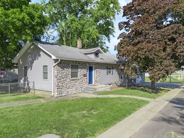1200 E Walnut St, Nappanee, IN 46550