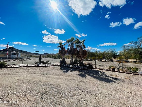 2nd image of 776 W Desert Dr
