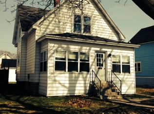 417 S 16th St, Escanaba, MI 49829