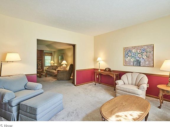 4th image of 8777 Oak Leaf Dr