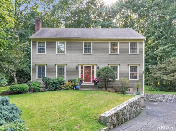 32 Shari Drive, Seymour, CT 06483