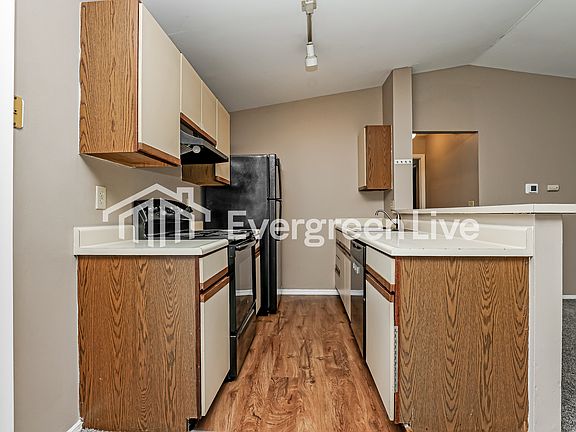5th image of 1262 Firethorne Dr