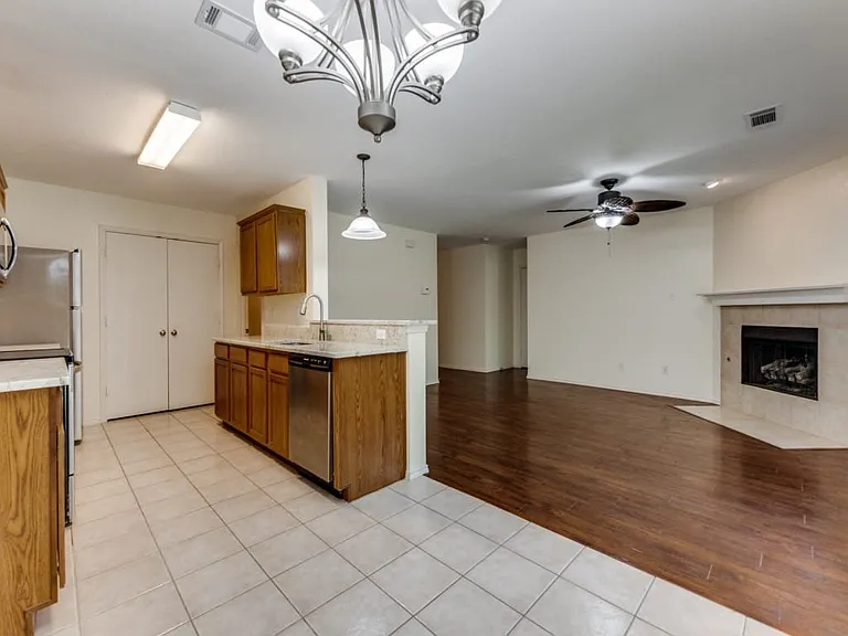 2056 Riverbirch Ln — Photo 3
