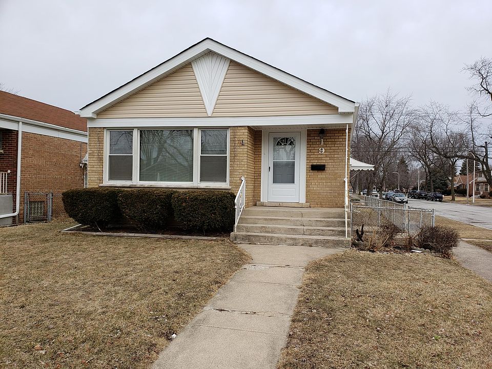 1st image of 19 E 144th St