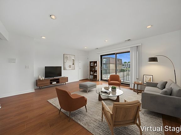 3rd image of 9604 Bianco Ter APT C