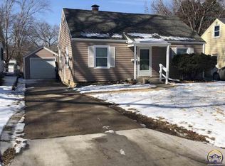 1119 SW Randolph Ave, Topeka, KS 66604