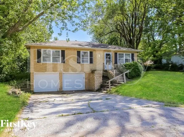 1043 E Lexington Ave, Independence, MO 64050