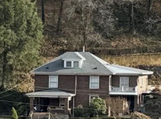 133 Maple Ave, Welch, WV 24801