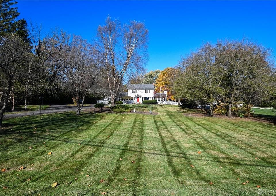 281 E Social Row Rd, Dayton, OH 45458 MLS 899162 Zillow