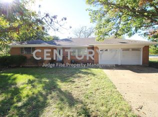 111 S 1st St, Midlothian, TX 76065