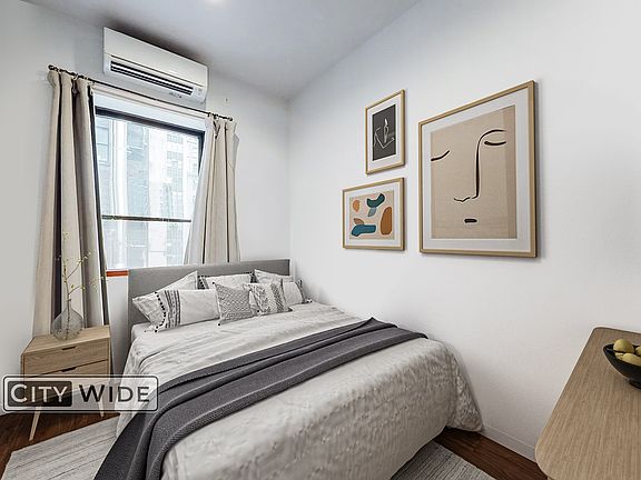 2nd image of 28 W 48th St Floor 4R
