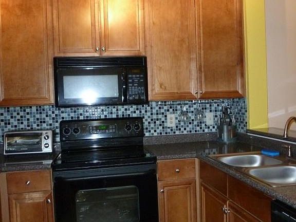 5th image of 7 Arbor Club Dr Unit 106